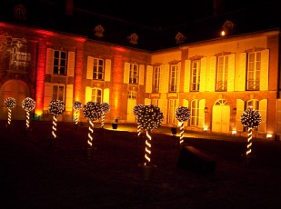 Manifestation Habits de Lumière 2007 sur l'avenue de Champagne à Épernay - Champagne De Venoge