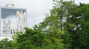 Français : Publicité sur un immeuble de Reims, champagne le Sourire .