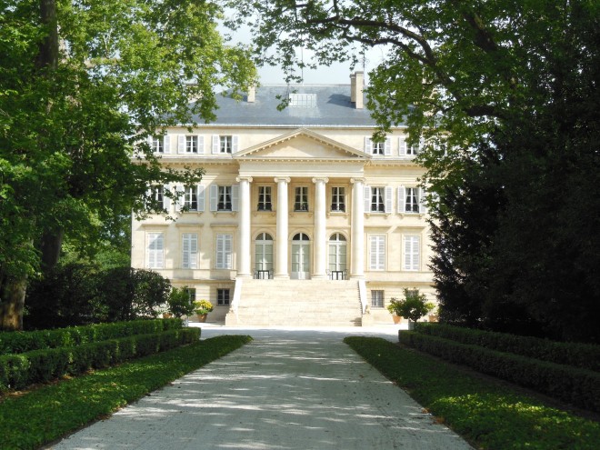 Façade principale du château Margaux